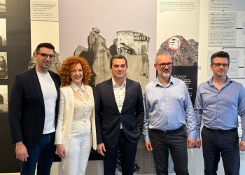 Επίσκεψη Σκρέκα στον πρωτοποριακό εκθεσιακό χώρο Terra Immersia στην Καλαμπάκα
