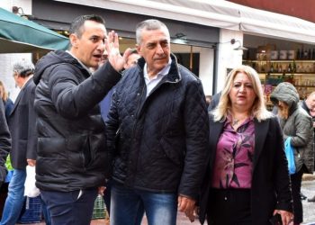 Ανακατατάξεις στα Τρίκαλα με πολλαπλά μηνύματα από Κουρέτα