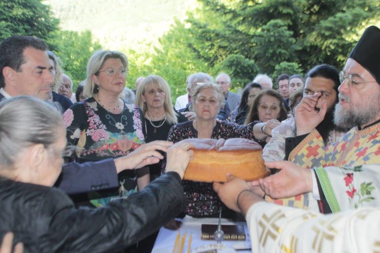 Πλήθος πιστών στην πανήγυρη της Αγίας Γλυκερίας Ροπωτού