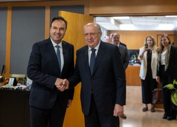 Συνάντηση του Υπουργού Ψηφιακής Διακυβέρνησης και Τεχνητής Νοημοσύνης Δημήτρη Παπαστεργίου με τον Επίτροπο Άμυνας και Διαστήματος της ΕΕ Andrius Kubilius