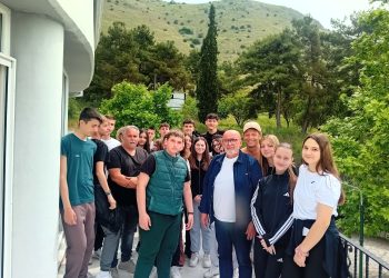 Επίσκεψη μαθητών του Γυμνασίου Φαρκαδόνας στο Δημαρχείο