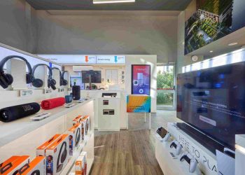 TechLiving Zone: Προϊόντα ενέργειας και τεχνολογίας στα καταστήματα ΔΕΗ