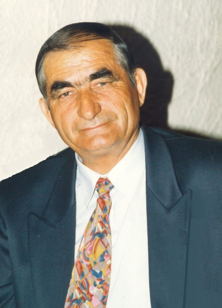 Απεβίωσε ο Ευάγγελος Οικονόμου