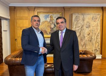 Συνάντηση του Υπουργού Αγροτικής Ανάπτυξης με τον Κουρέτα για ζητήματα του πρωτογενούς τομέα