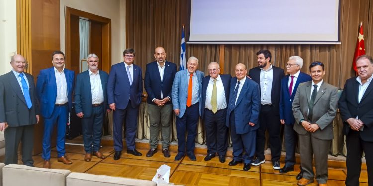 Ο  Γιαγιάκος επανεξελέγη στη νέα Διοίκηση του Ελληνοκινεζικού Επιμελητηρίου Ελλάδος