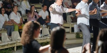 Έσυρε τον χορό ο Γιώτας