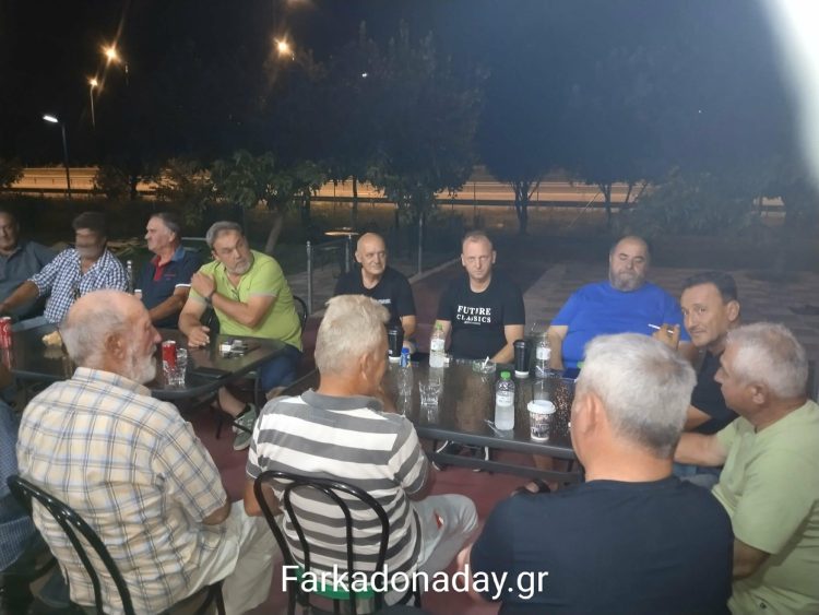 Μαζικές κινητοποιήσεις αγροτών που επλήγησαν από το χαλάζι στον Δήμο Φαρκαδόνας