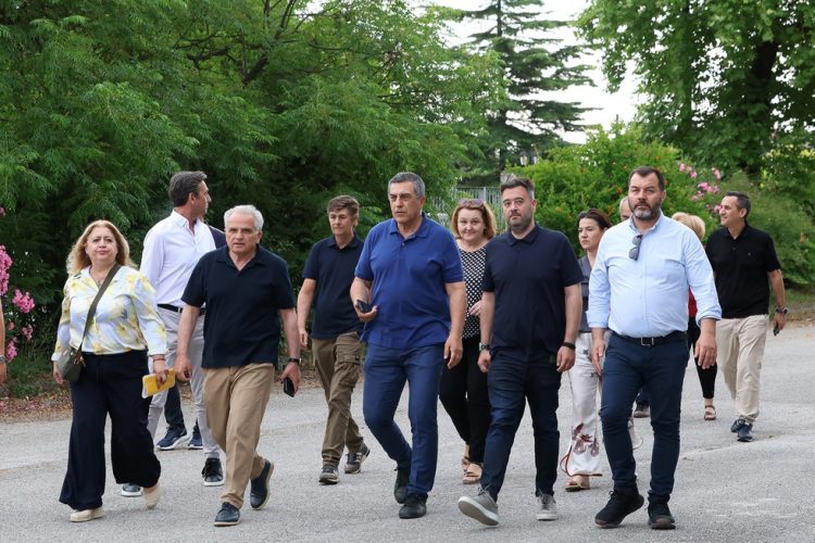 Κλειστό γυμναστήριο «μπαλόνι» στο Λύκειο Βαλτινού εξετάζει η Περιφέρεια Θεσσαλίας