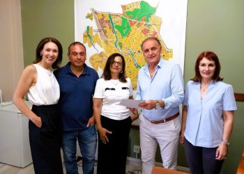Σε τρικαλινές οικογένειες το ανταποδοτικό όφελος από την  ανακύκλωση ρούχων που υλοποιεί ο Δήμος Τρικκαίων