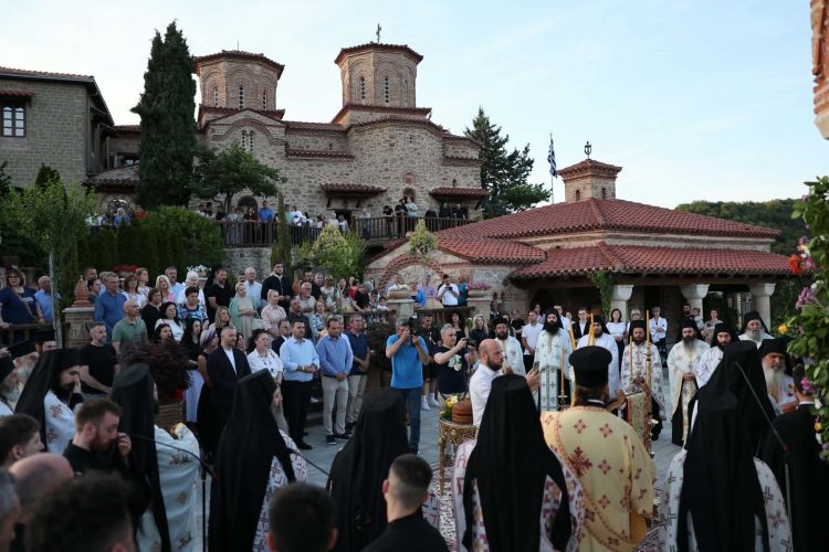 Ο Μέγας Πανηγυρικός Εσπερινός στην Ιερά Μονή Αγίων Πάντων Βαρλαάμ Μετεώρων