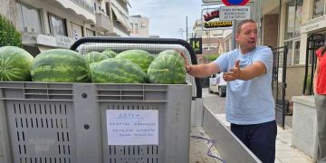 Προσφορά αγάπης και αλληλεγγύης προς τις κοινωνικές δομές του Νομού Τρικάλων