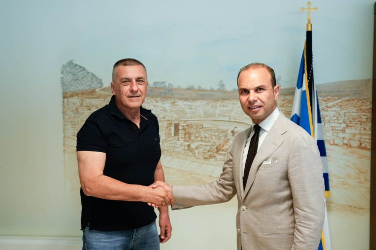 Στον Περιφερειάρχη ο νέος ιδιοκτήτης της ΑΕΛ Ζήσης Στυλιανός