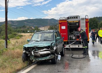 Σφοδρή σύγκρουση Ι.χ αυτοκινήτου με νταλίκα στην Ε. Ο. Καλαμπάκας – Μουργκανίου