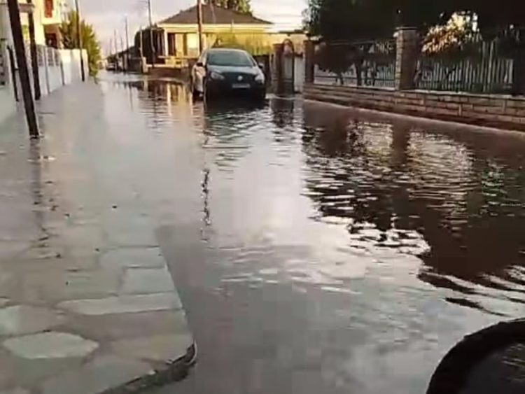 Σφοδρή κακοκαιρία προκάλεσε σοβαρά προβλήματα στον Δήμο Φαρκαδόνας