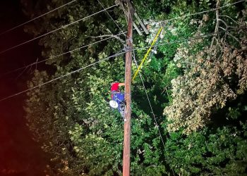 Χωρίς ρεύμα η Φαρκαδόνα και γειτονικά χωριά