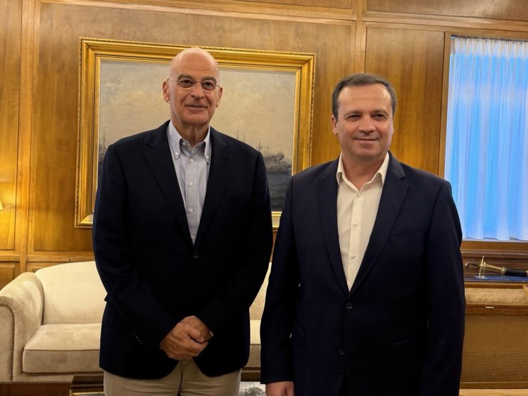 Συνάντηση Λιούτα με τον Υπουργό Εθνικής Άμυνας Νίκο Δένδια