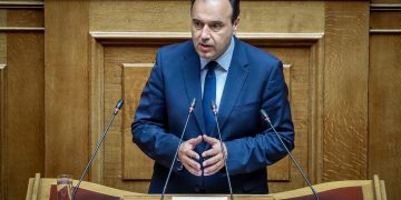 Παπαστεργίου: «Η Τεχνητή Νοημοσύνη χρειάζεται κανόνες που προστατεύουν τους πολίτες και ταυτόχρονα απελευθερώνουν την καινοτομία