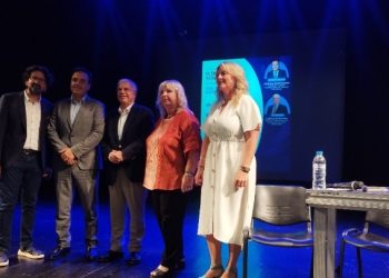 Δ. Παπαστεργίου: «Η ζωή δεν είναι μόνο μέσα στο κινητό»