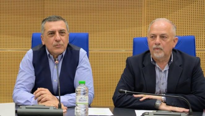 Από το «ανεξάρτητος» στον… λευκό καπνό