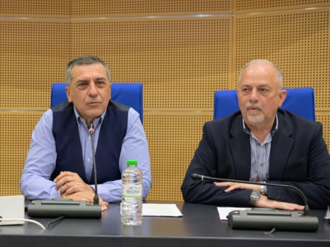 Από το «ανεξάρτητος» στον… λευκό καπνό